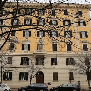 74 Crescenzio House Roma