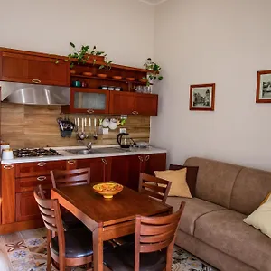 Alojamento de Acomodação e Pequeno-almoço Borgo Angioino