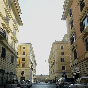 Via Montebello Appartement