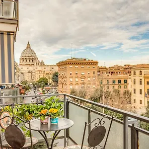 Apartment Con Vista San Pietro, Rome