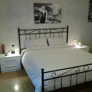 Apartment Long Bridge House, Rome